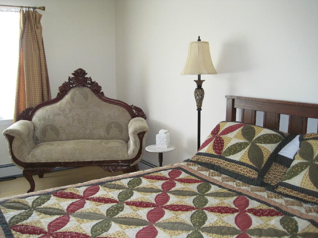 Fort Edward Spring Motor Inn الغرفة الصورة